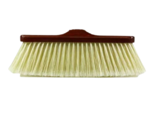 SINA ESCOBA AMBAR CON BASE DE MADERA